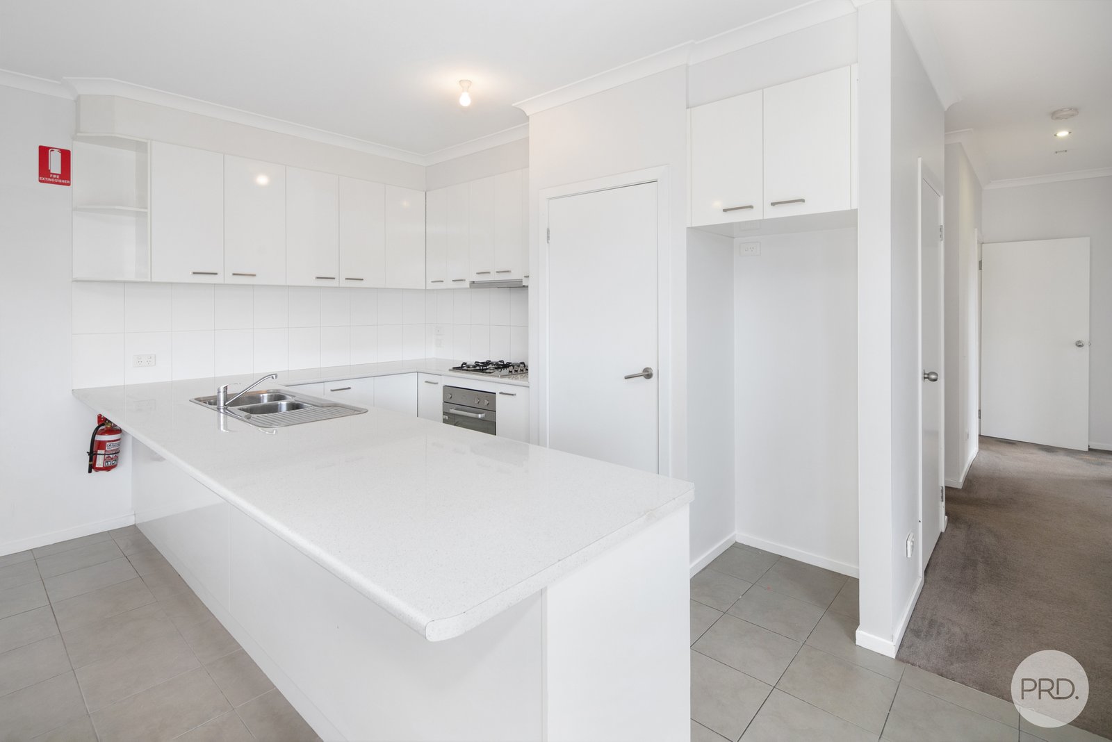 907 Geelong Road CANADIAN 3