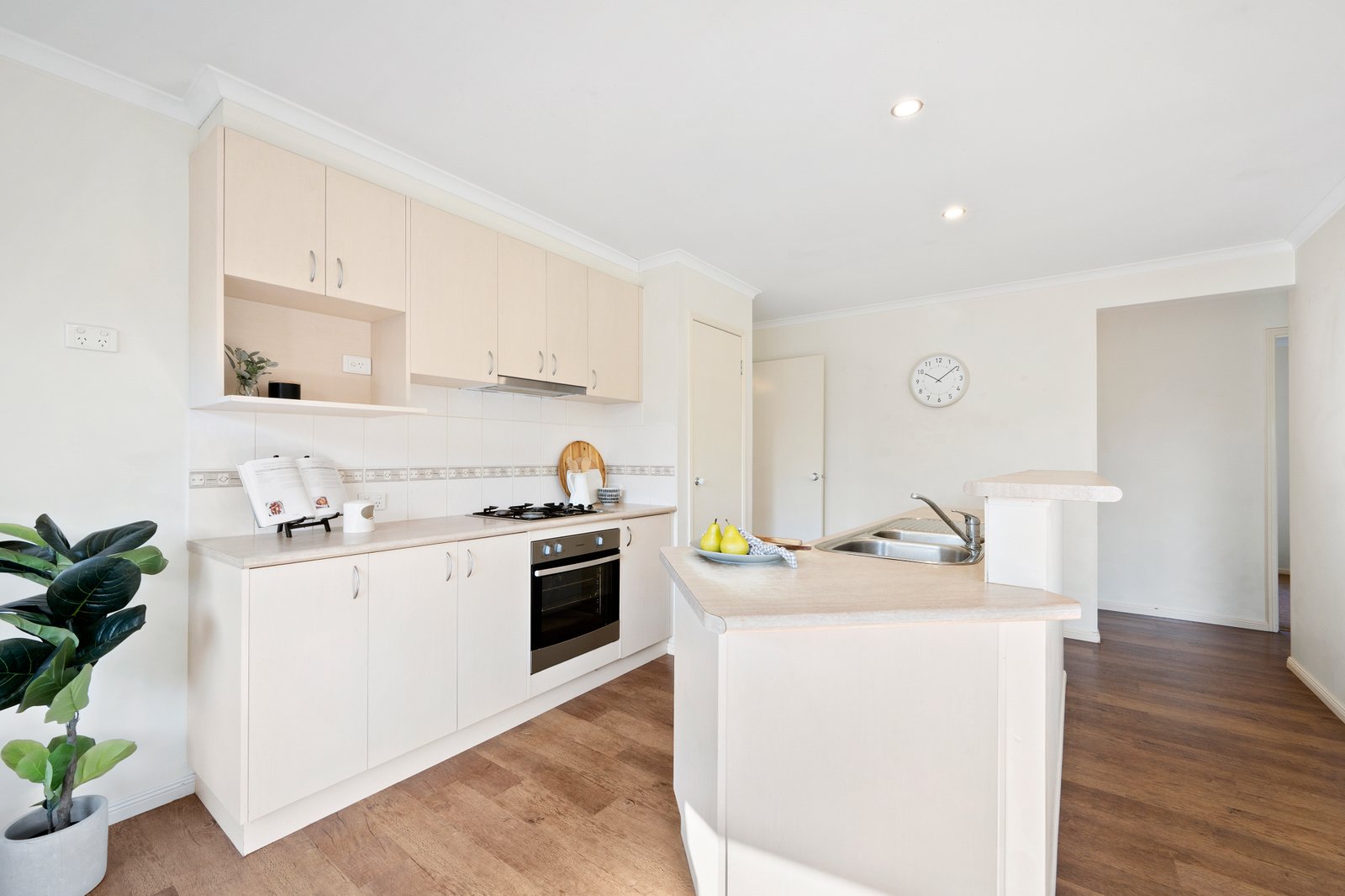 Gallery: 907 Gregory Street
