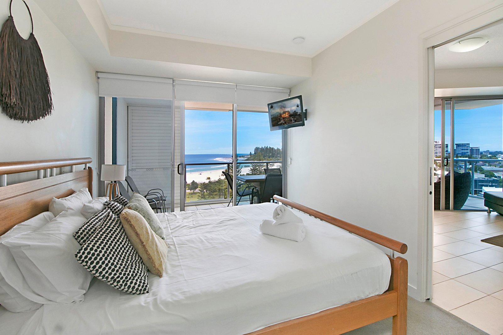 907/3 McLean Street COOLANGATTA 5