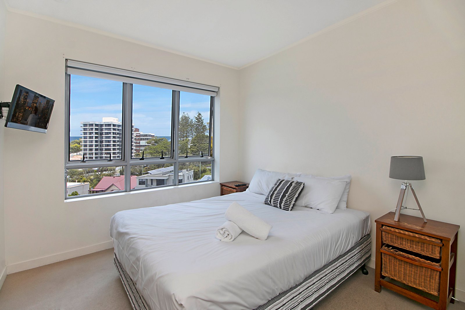 907/3 McLean Street COOLANGATTA 6