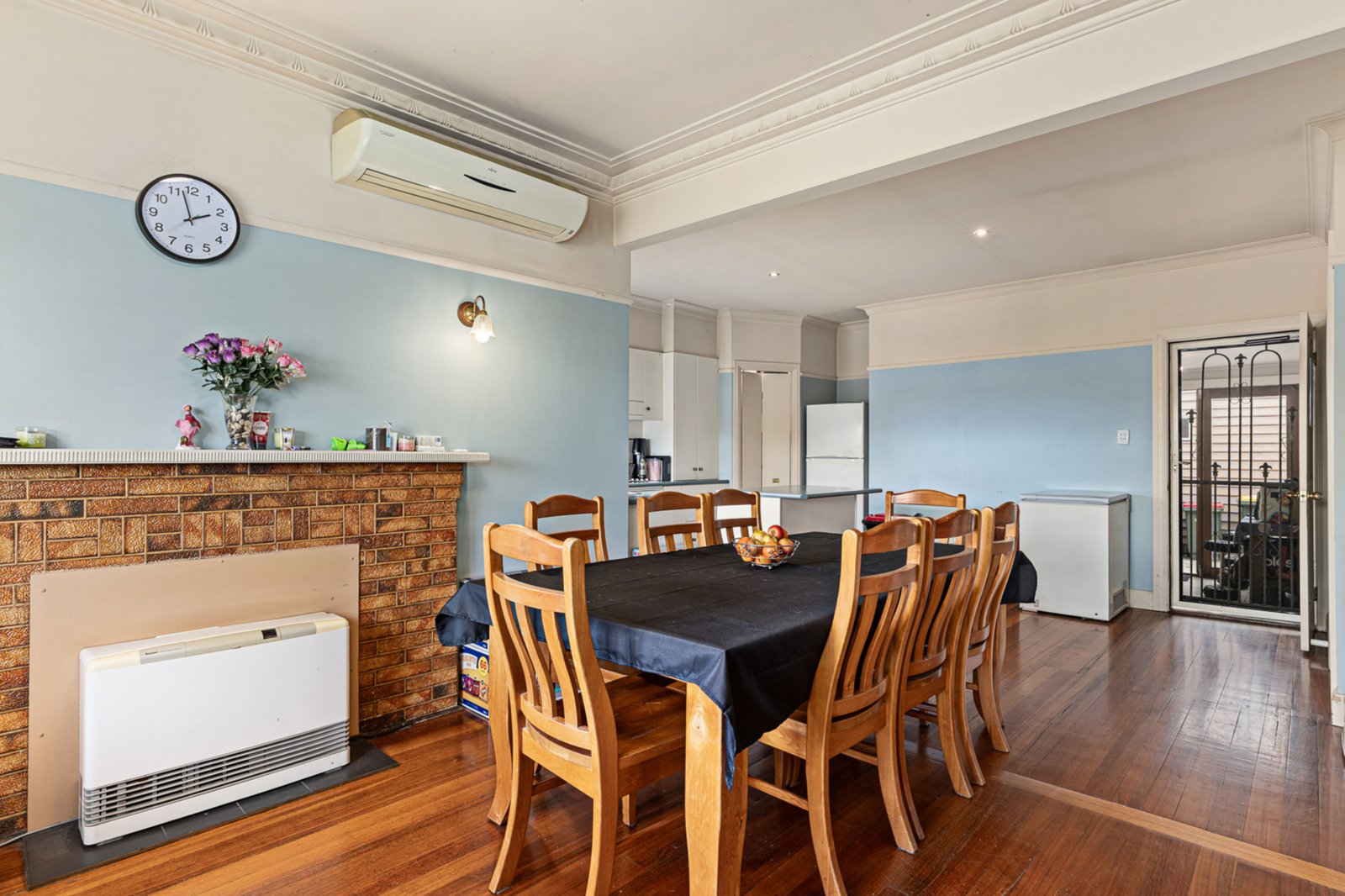 Gallery: 908 Ripon Street