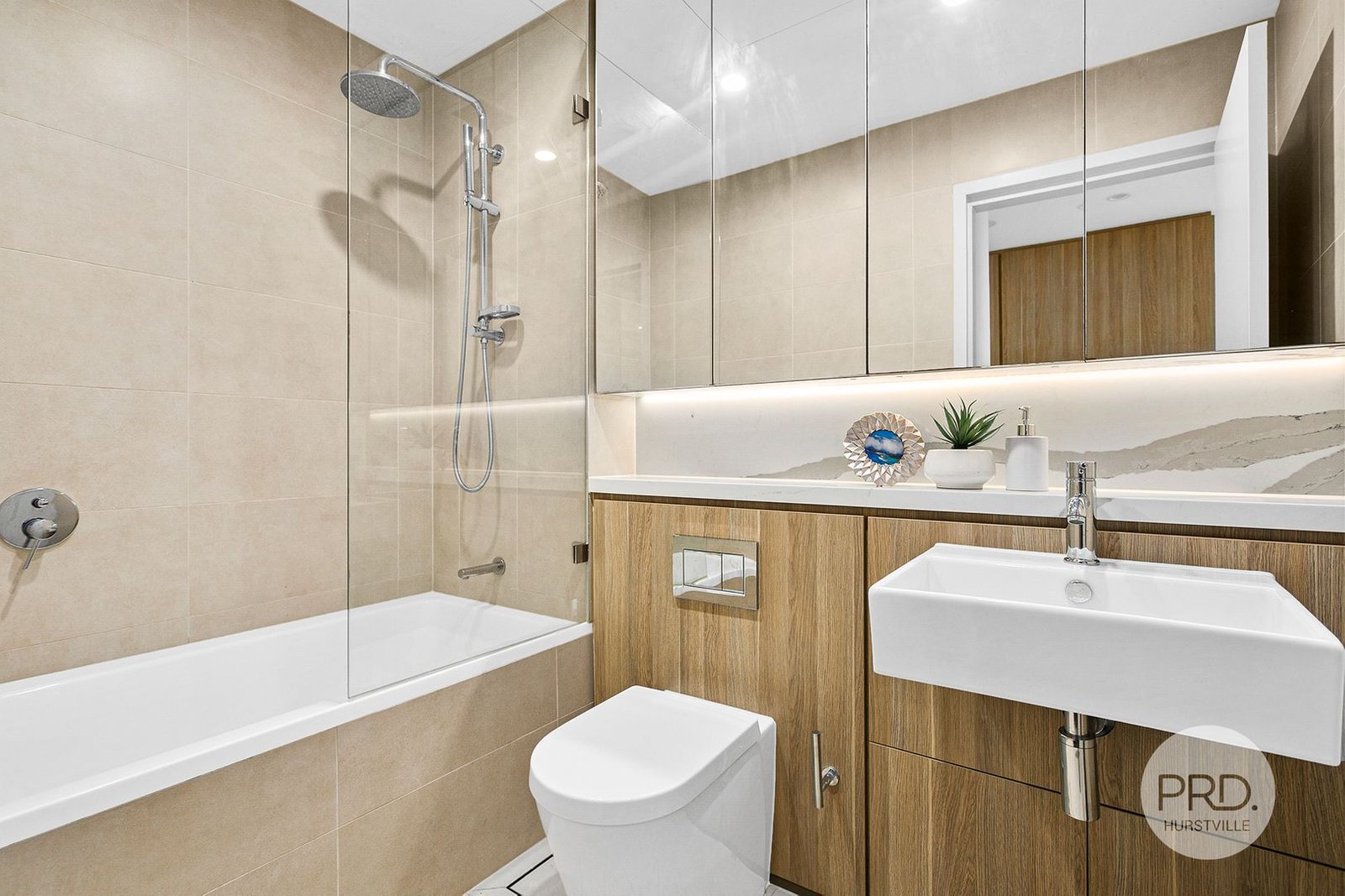 908/14 Woniora Road HURSTVILLE 6