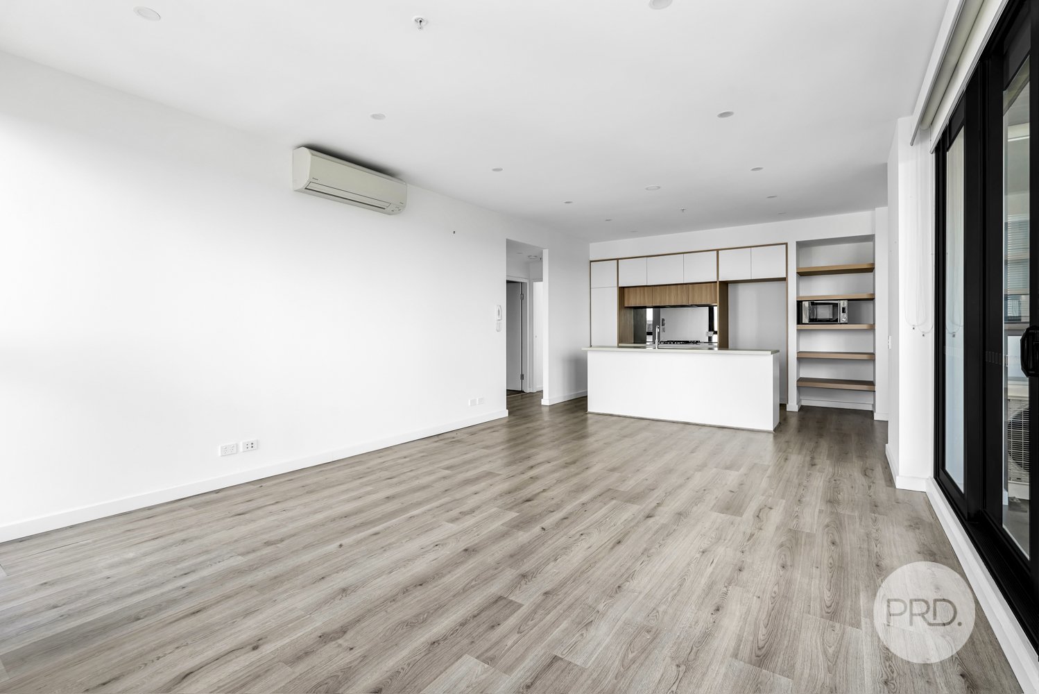 908/8 Aviators Way PENRITH 5