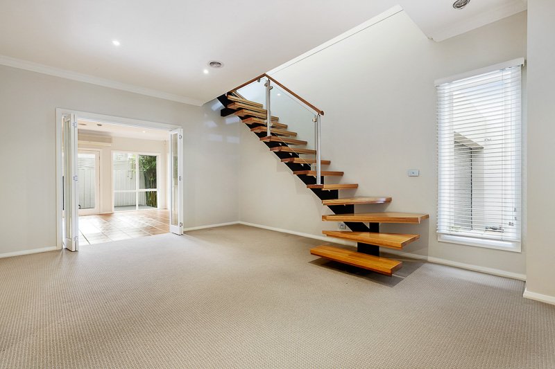 Gallery: 909 Hampton Street