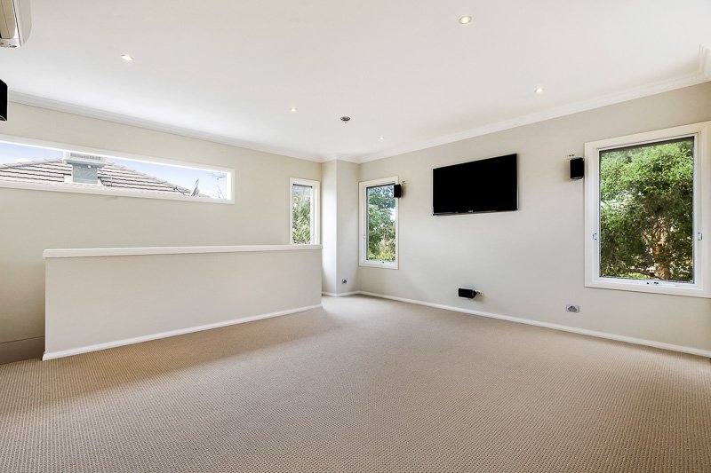 Gallery: 909 Hampton Street