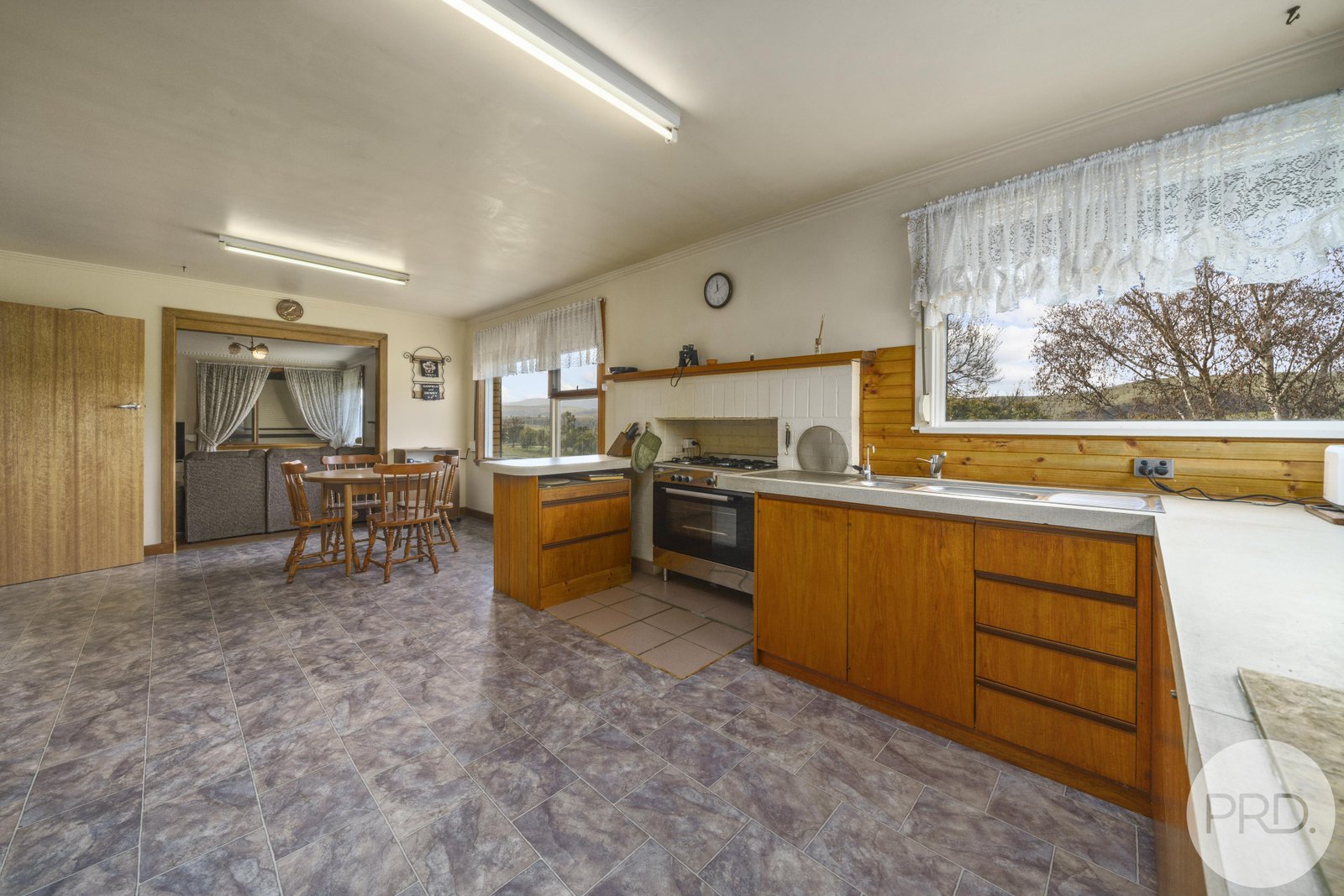 909 Victoria Valley Road OUSE 6