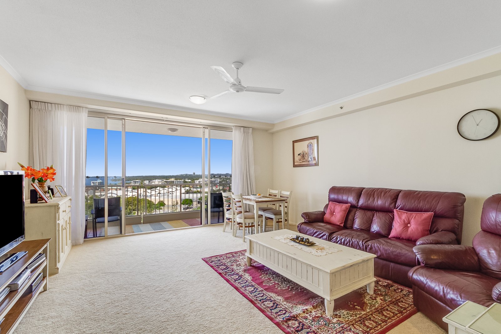 909/2-4 Stuart Street TWEED HEADS 2
