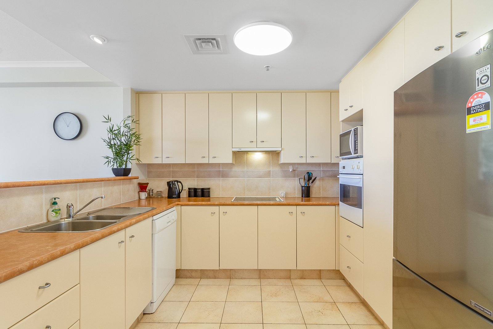 909/2-4 Stuart Street TWEED HEADS 3