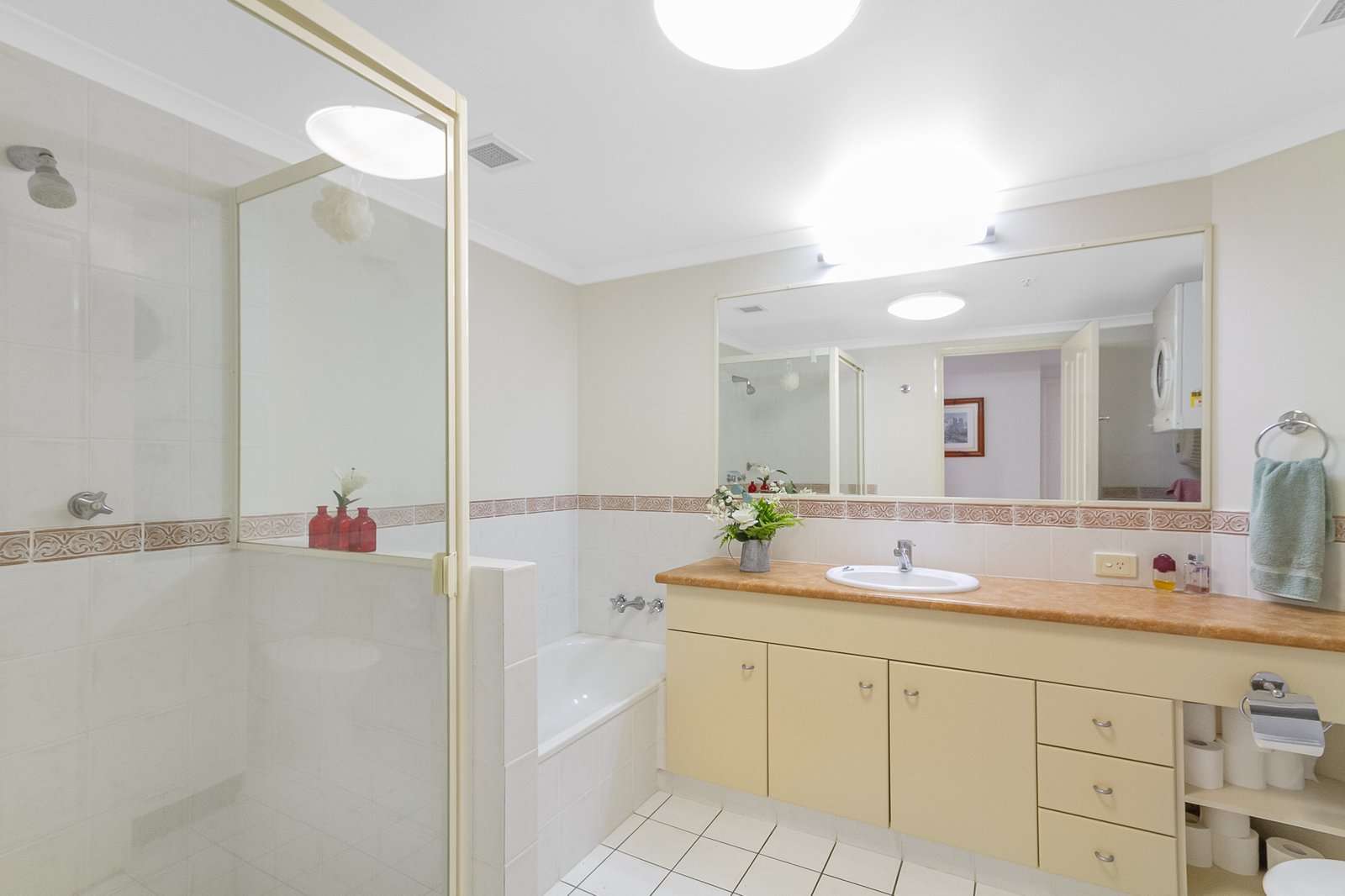 909/2-4 Stuart Street TWEED HEADS 6