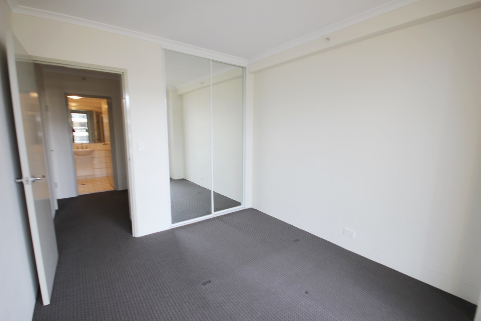 909/5 Rockdale Plaza Drive ROCKDALE 5