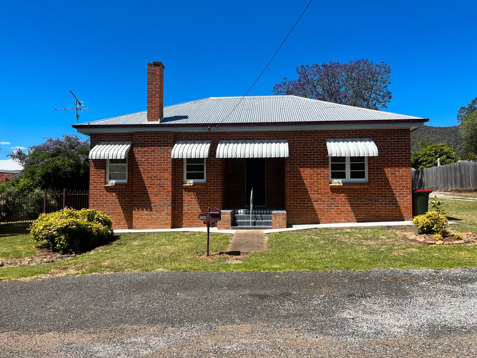 90A Rawson Avenue TAMWORTH 1