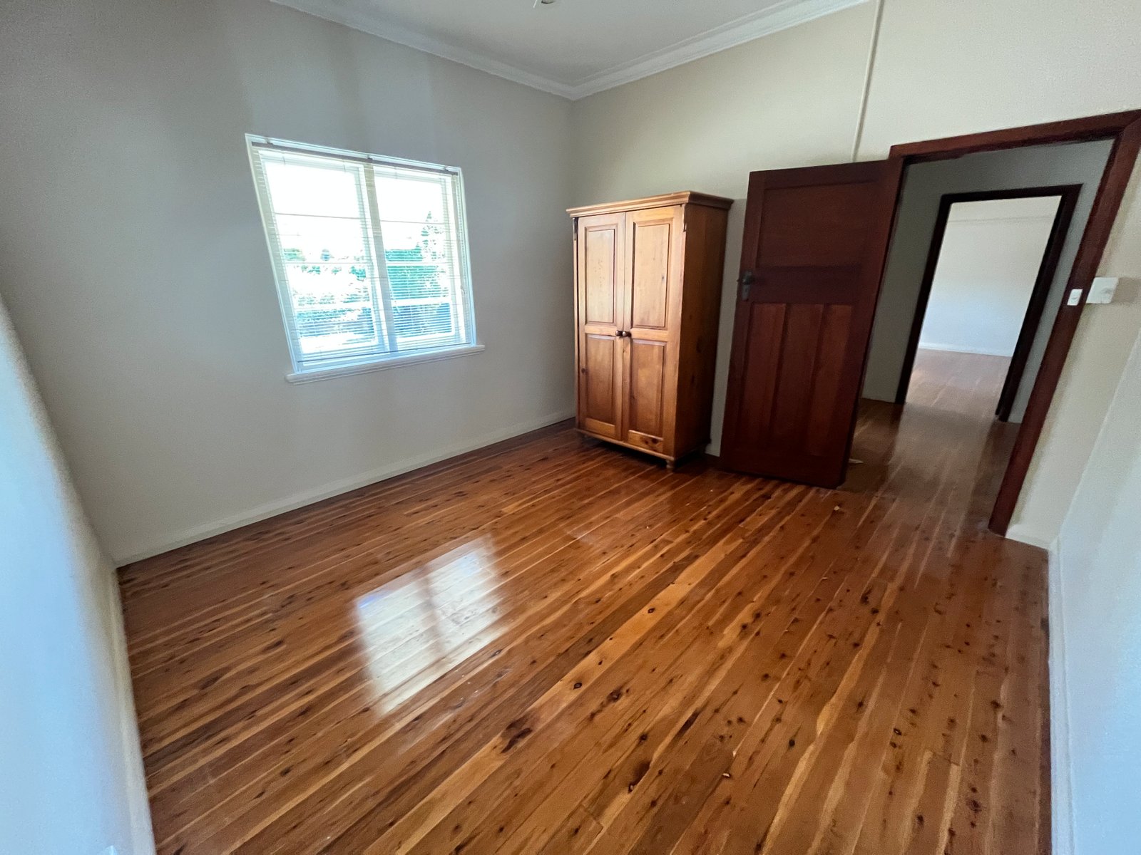 90A Rawson Avenue TAMWORTH 6