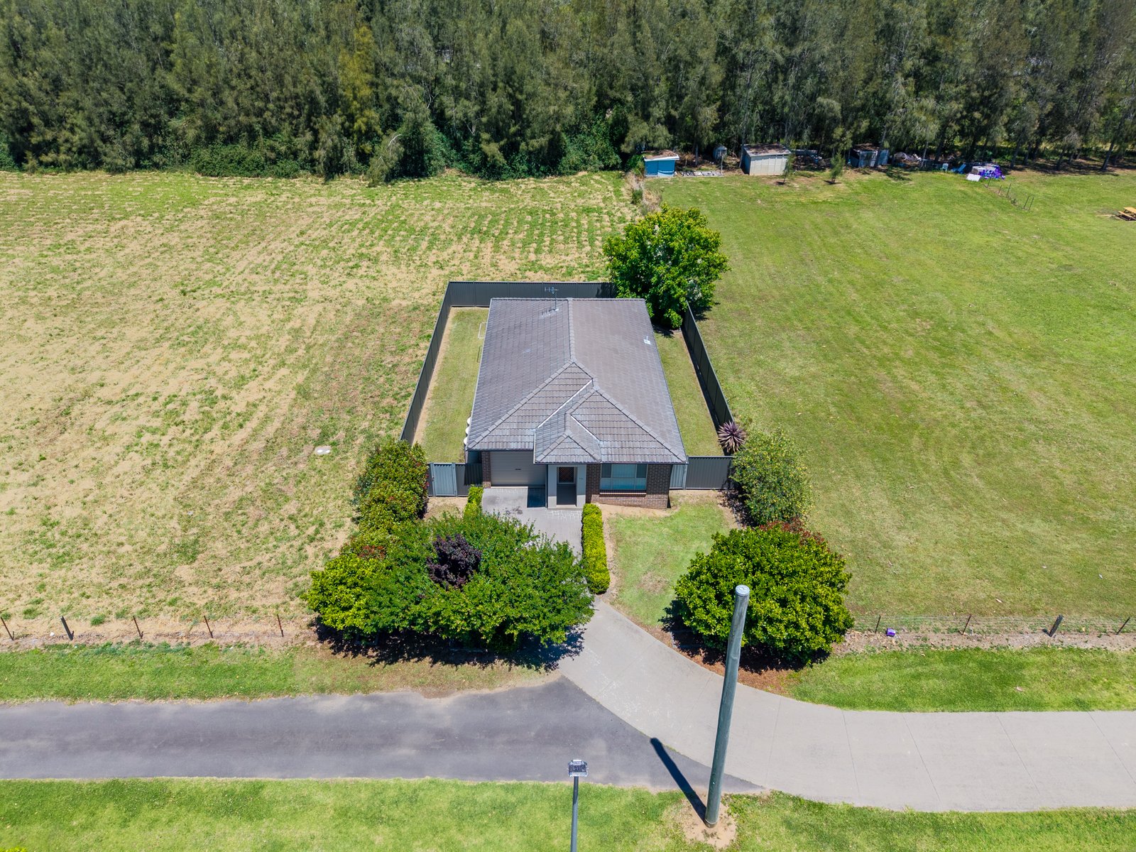 90A Tench Avenue PENRITH 8