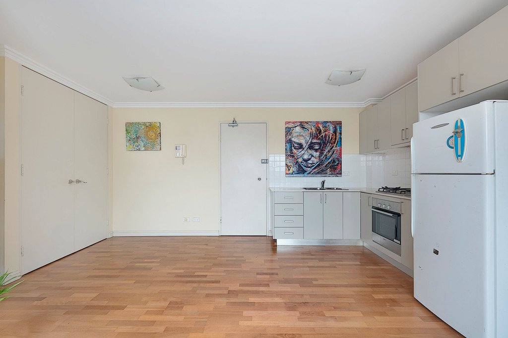 9/1-3 New Orleans Crescent MAROUBRA 2