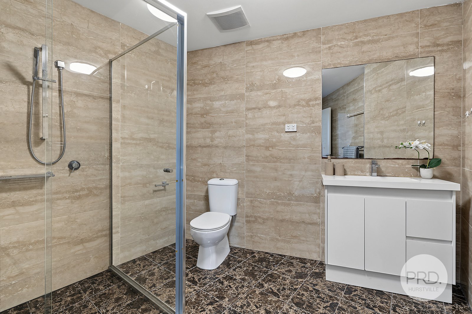 9/1-3 Railway Parade HURSTVILLE 7