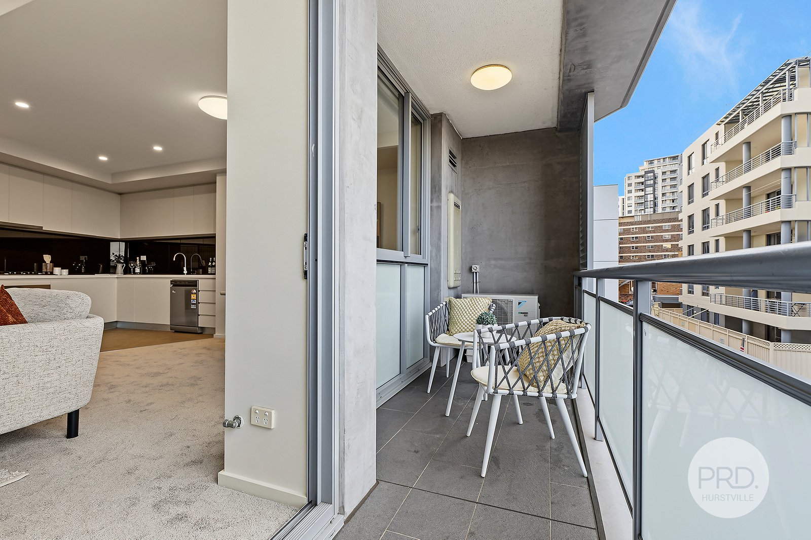 9/1-3 Railway Parade HURSTVILLE 8