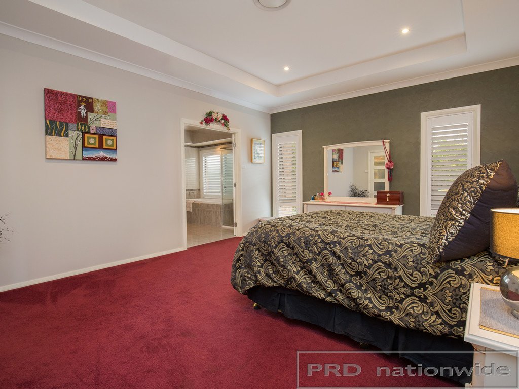 91 Canterbury Drive RAWORTH 17