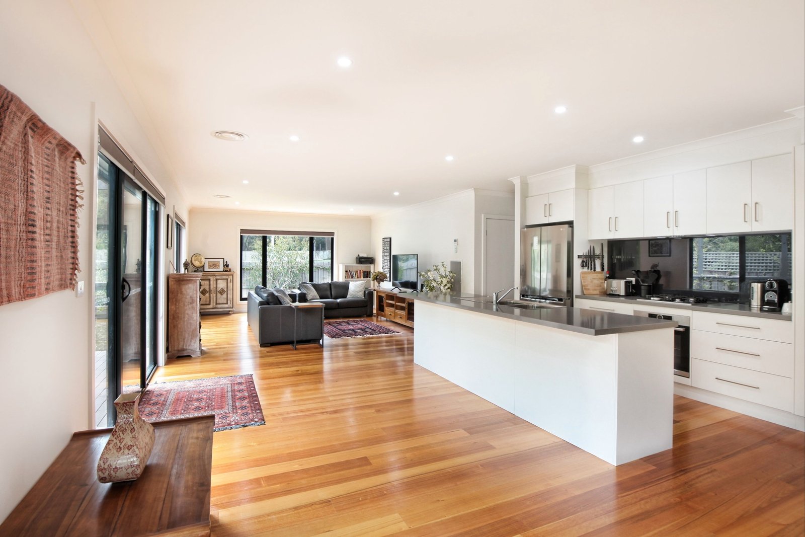 Real Estate and Property in 91 East Street, Woodend, VIC