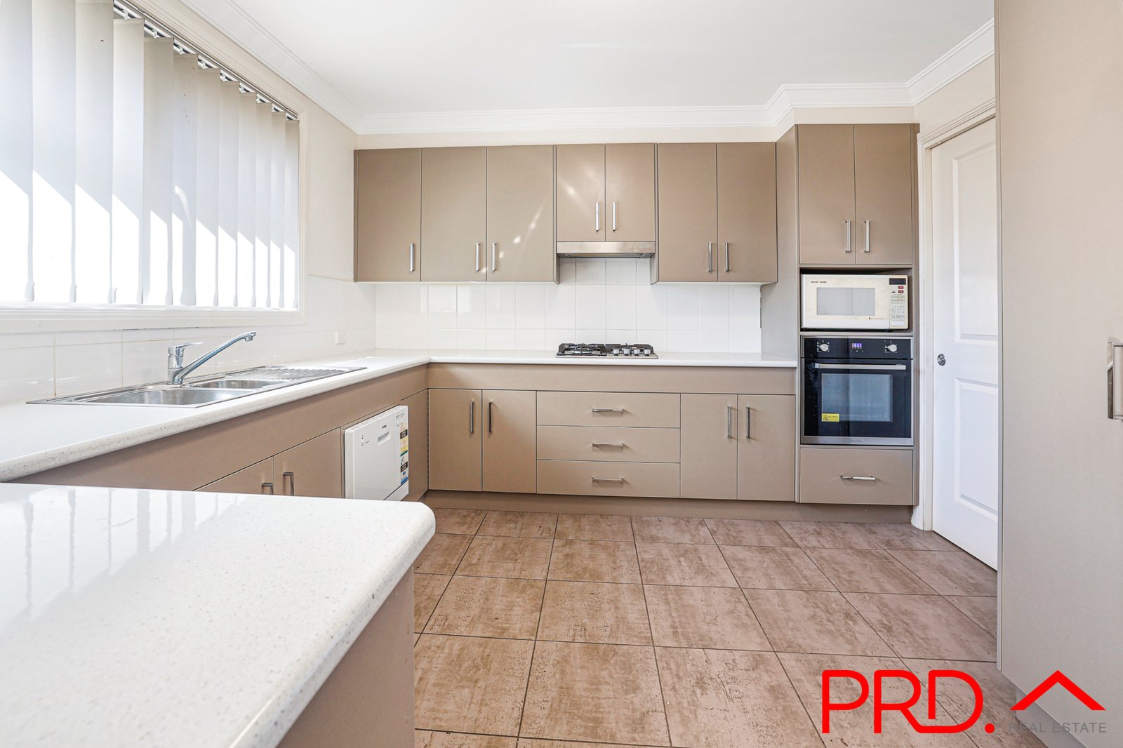 9/1 Gungurru Close TAMWORTH 9