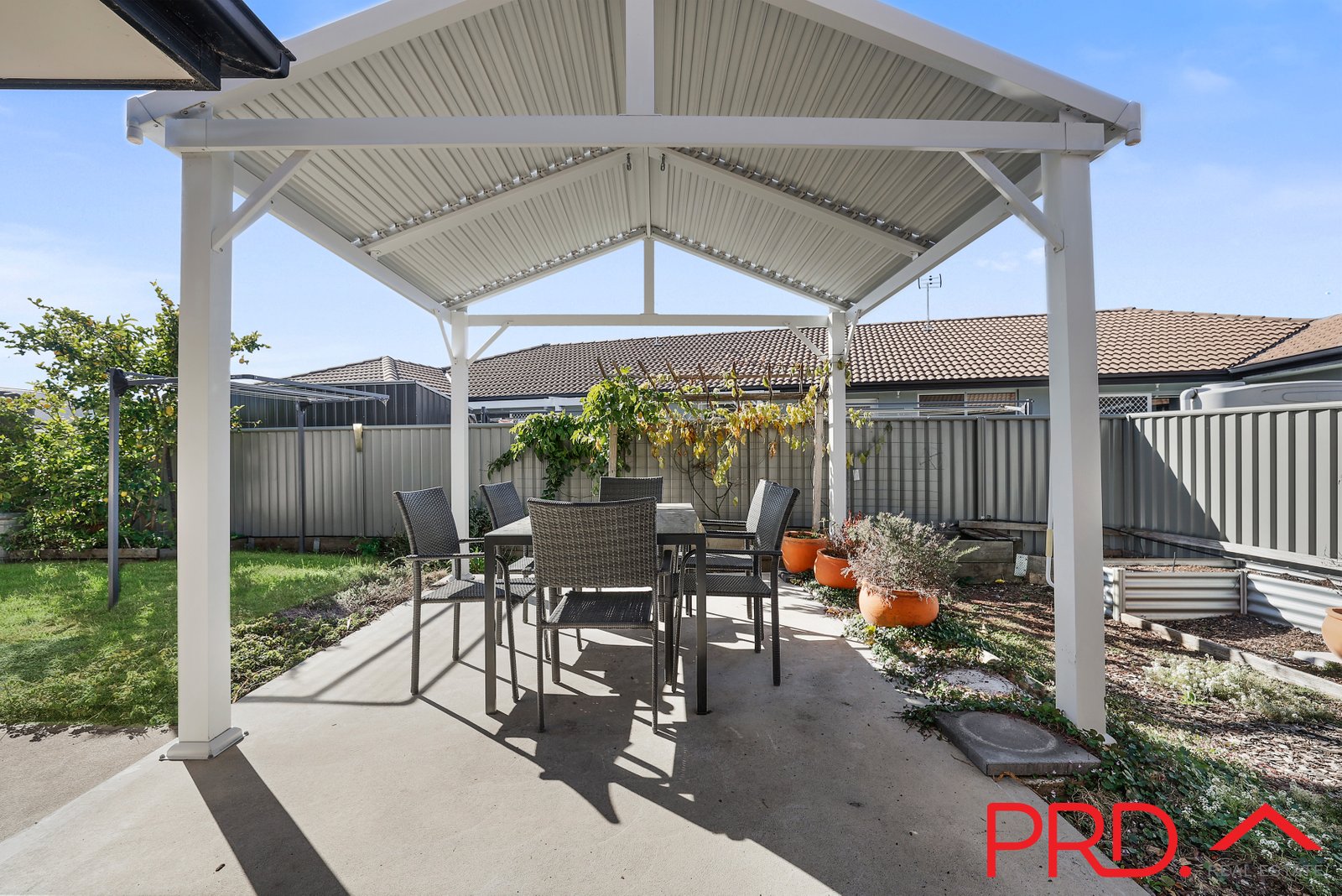 9/1 Gungurru Close TAMWORTH 19