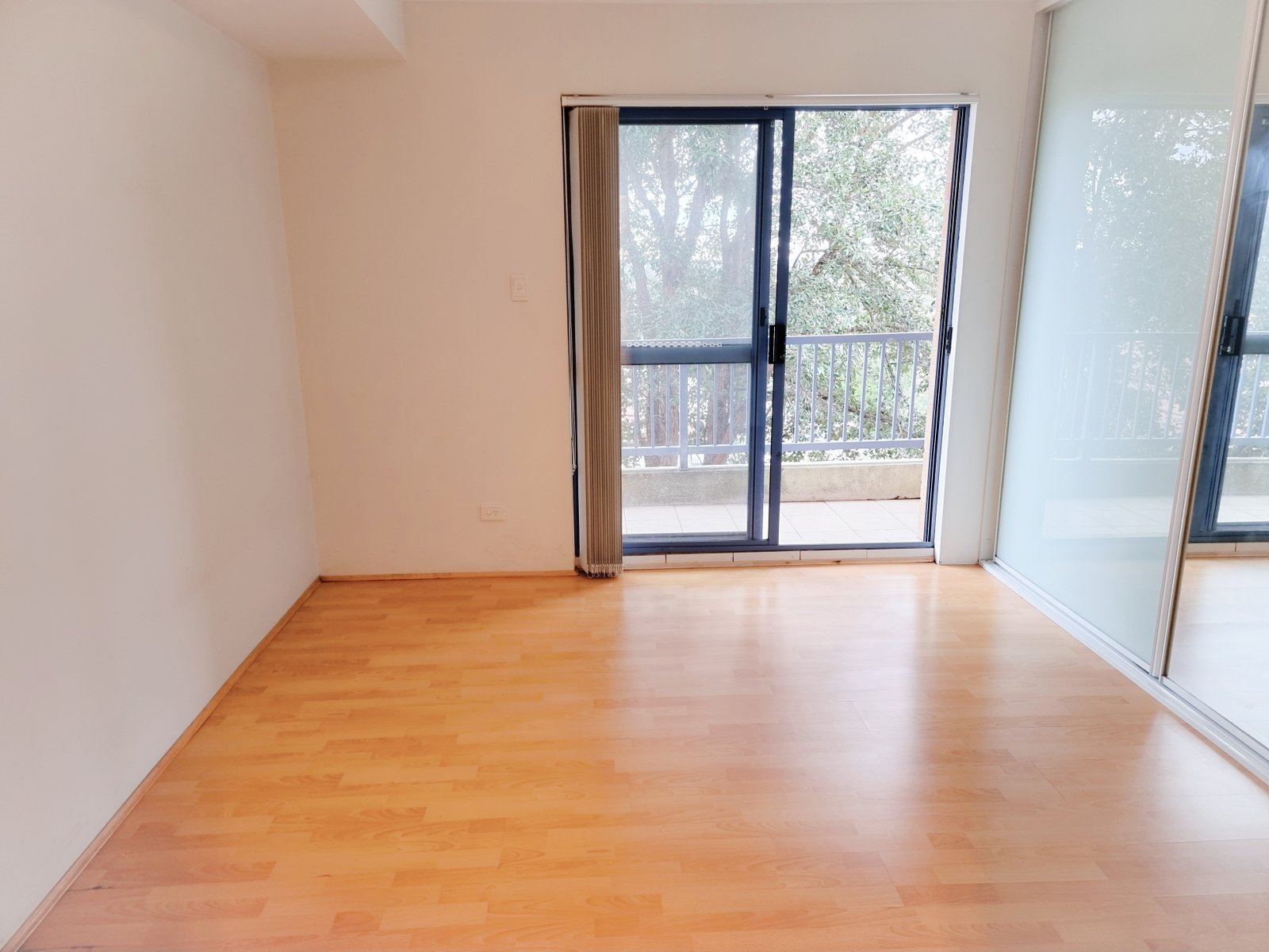 9/1 Hillcrest Ave  HURSTVILLE 5