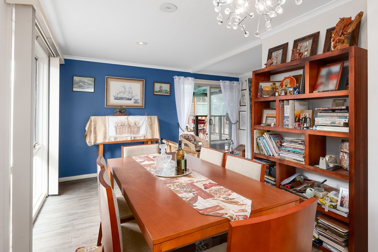 Gallery: 91 Kinlock Street