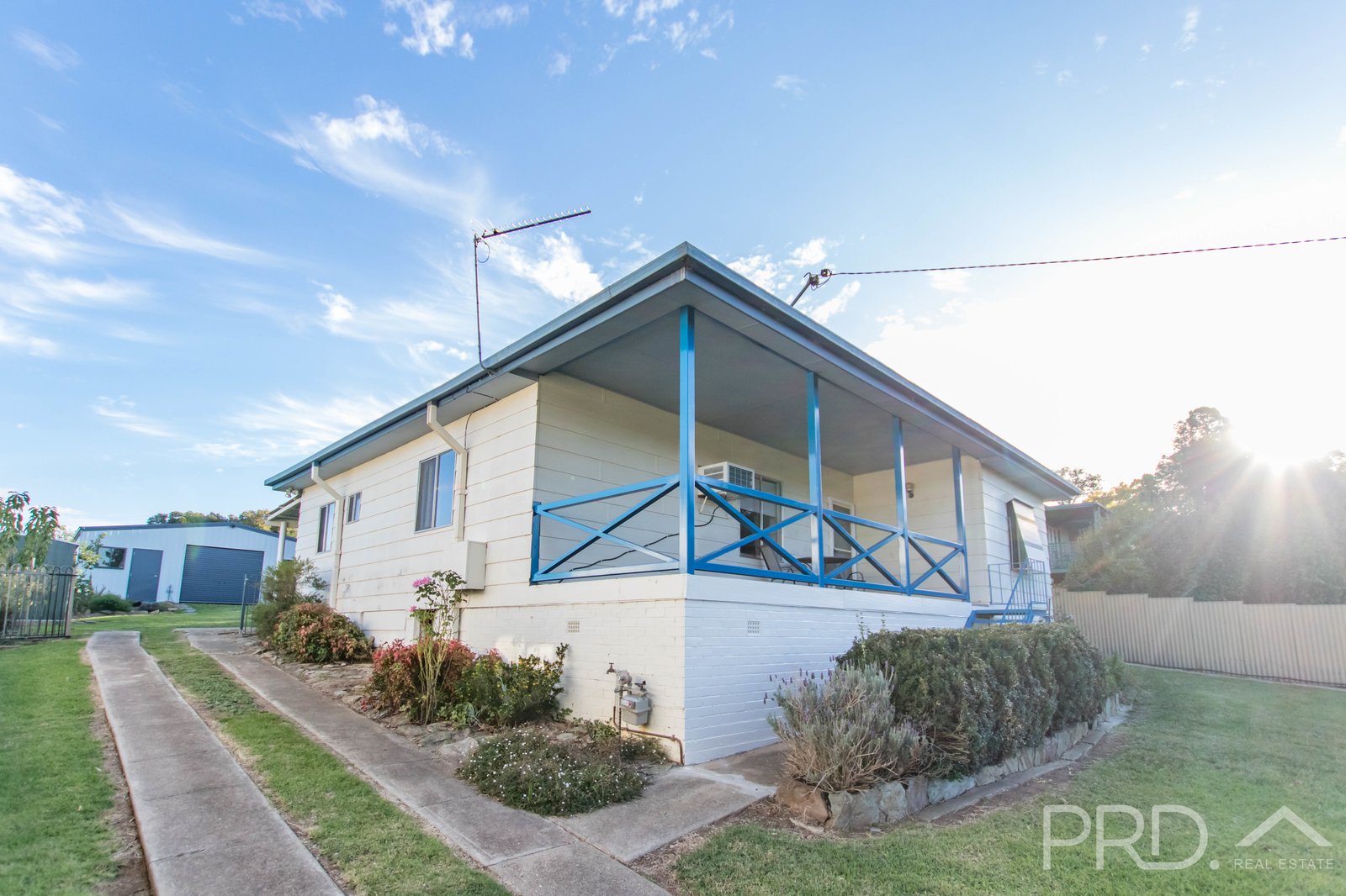 91 Lynch Street ADELONG 2