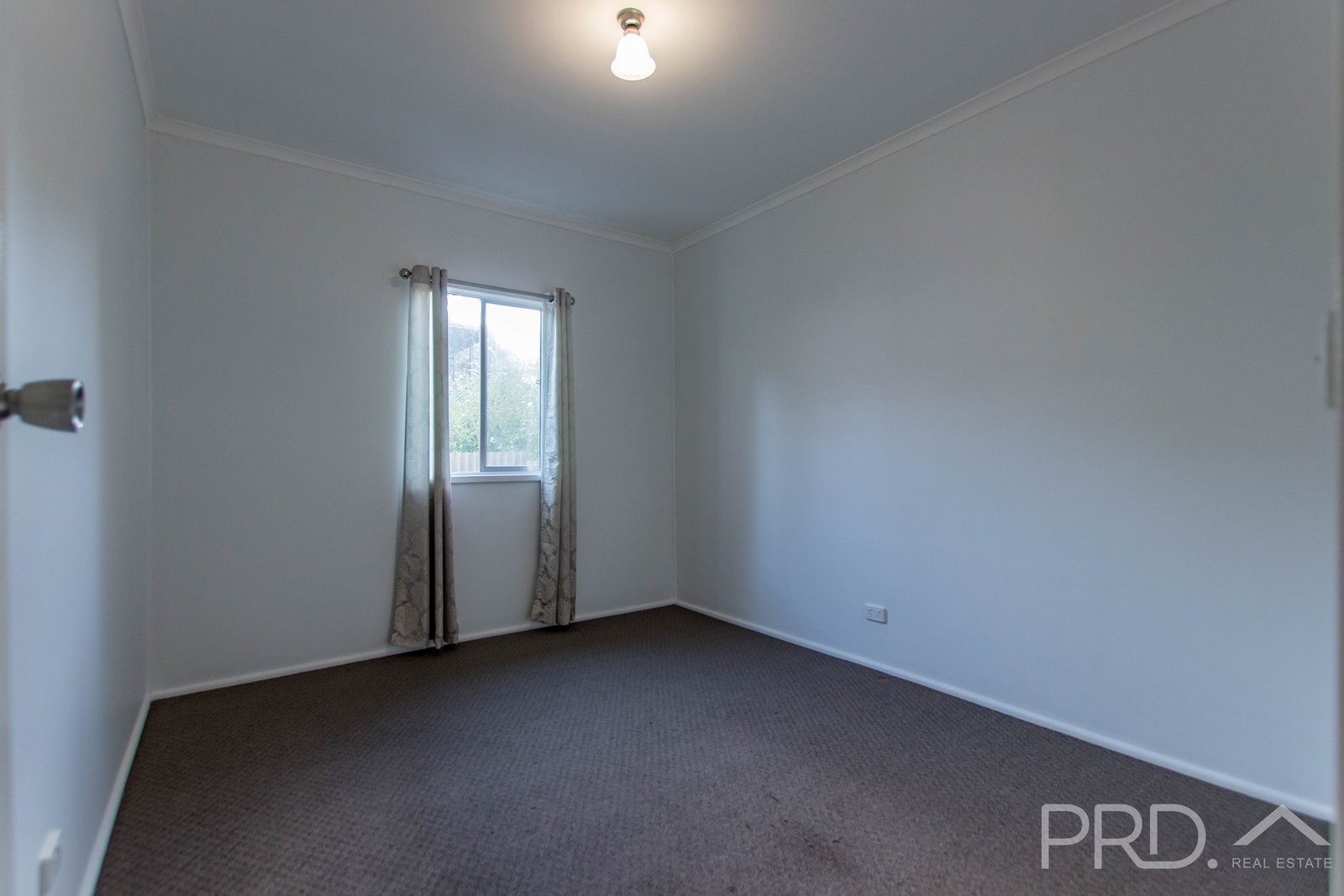 91 Lynch Street ADELONG 9