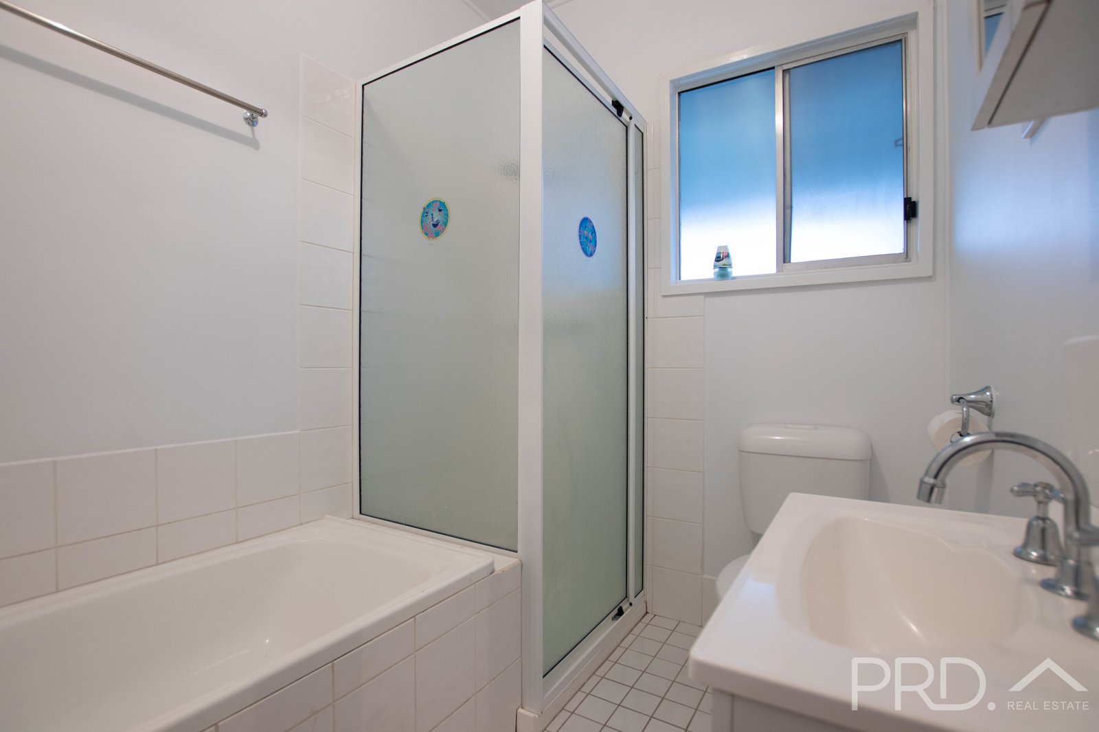 91 Lynch Street ADELONG 11