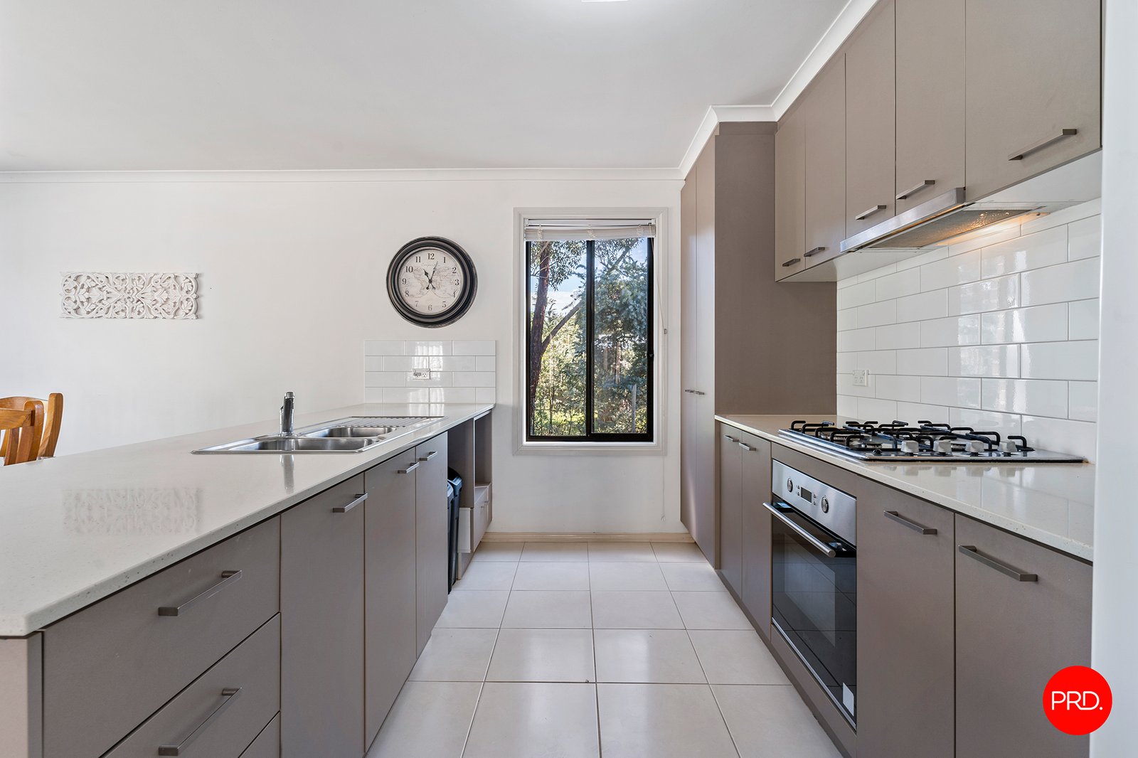 91 Maple Street GOLDEN SQUARE 4