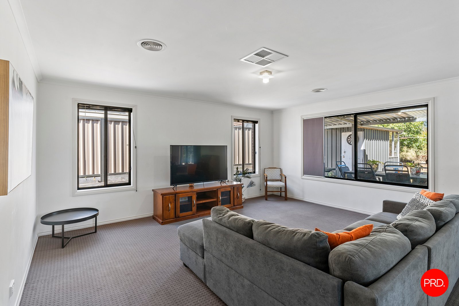 91 Maple Street GOLDEN SQUARE 8