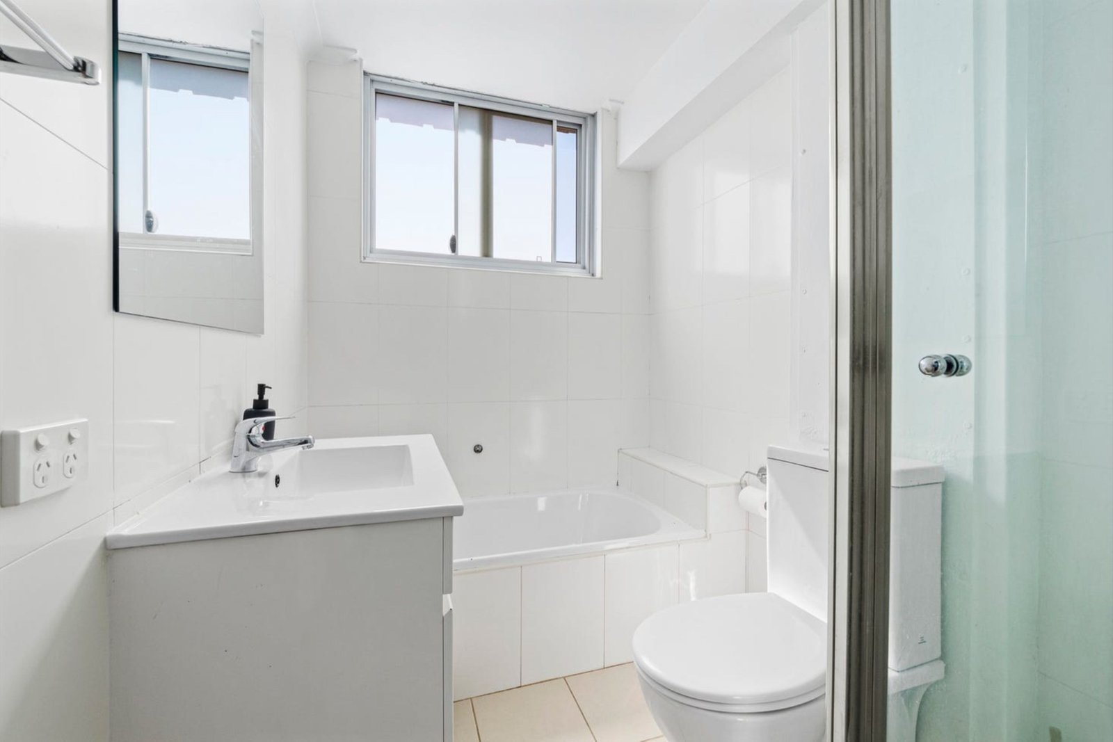 9/1 Nilson Avenue HILLSDALE 4