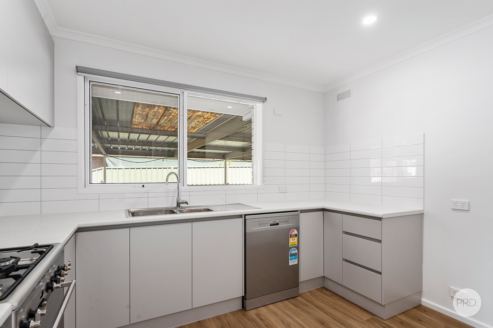 91 Olympic Parade KANGAROO FLAT 4