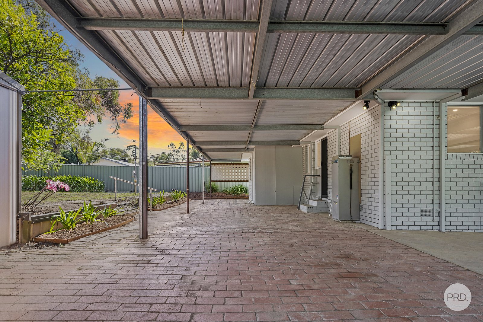 91 Olympic Parade KANGAROO FLAT 14