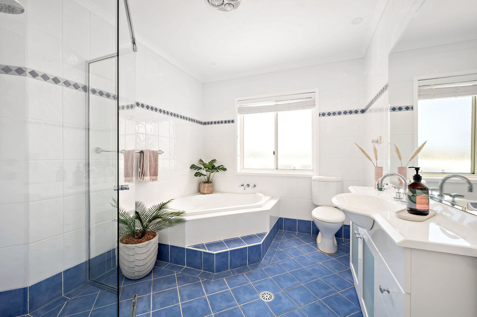 9/1 Ondine Close NELSON BAY 22