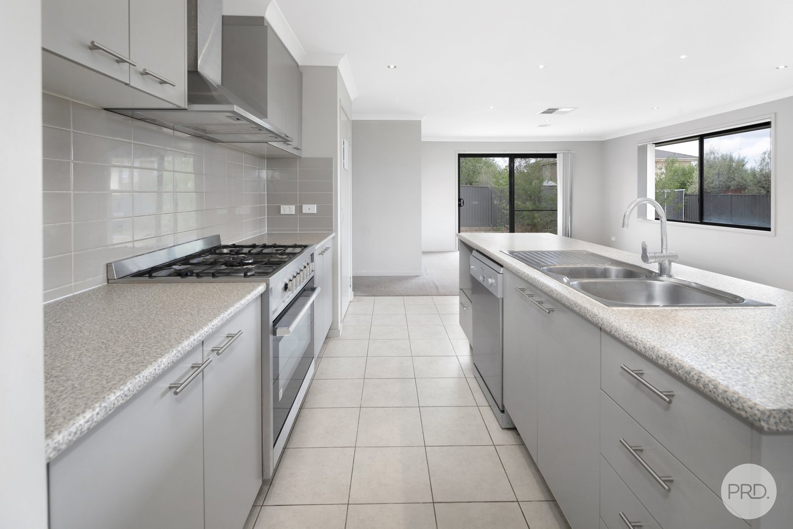 91 O'Shannassy Parade LUCAS 5