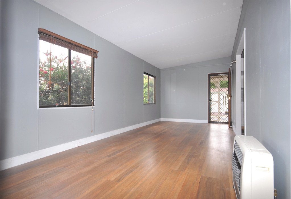 91 Plover Circuit SUTTON 6