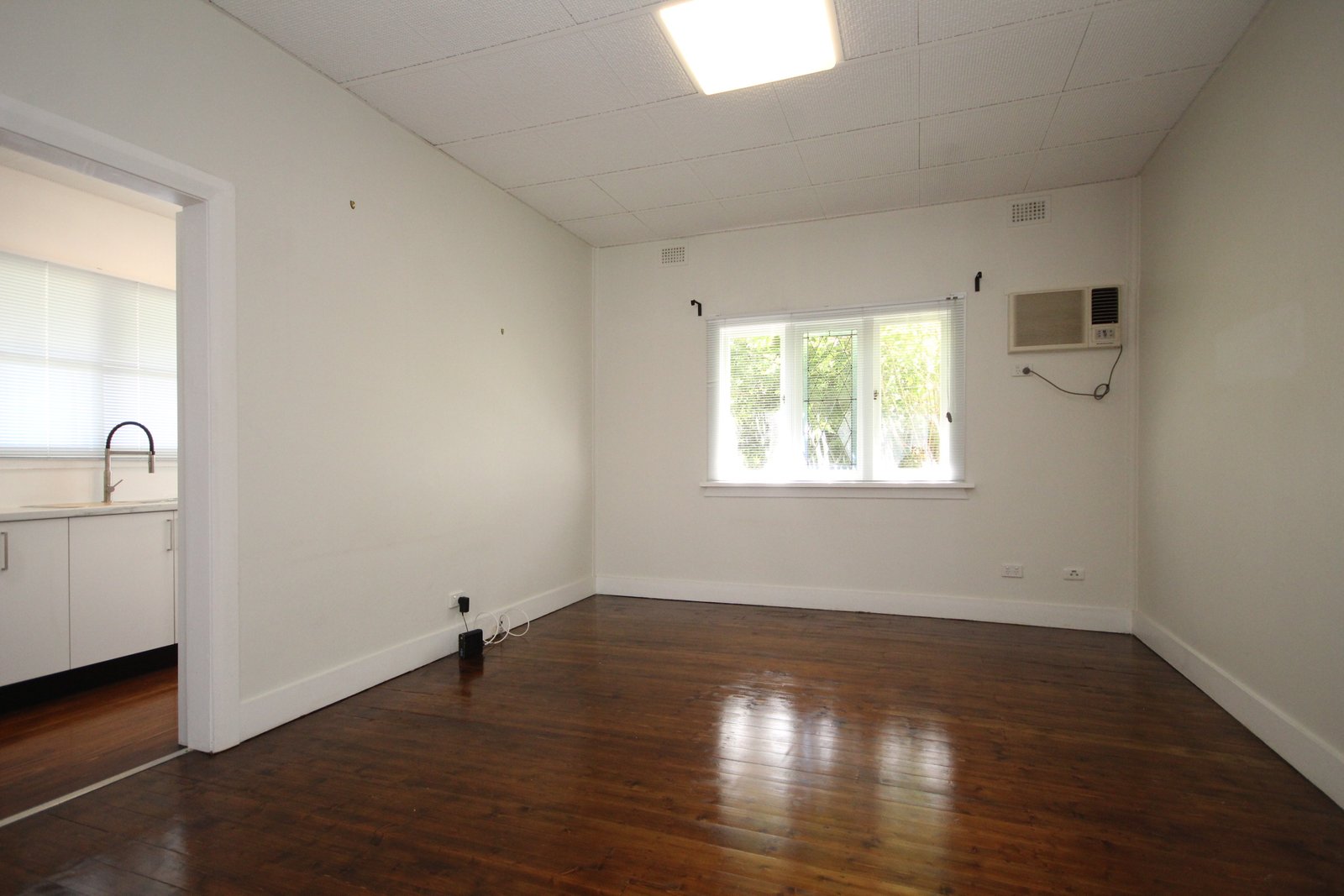 91 Remly Street ROSELANDS 1