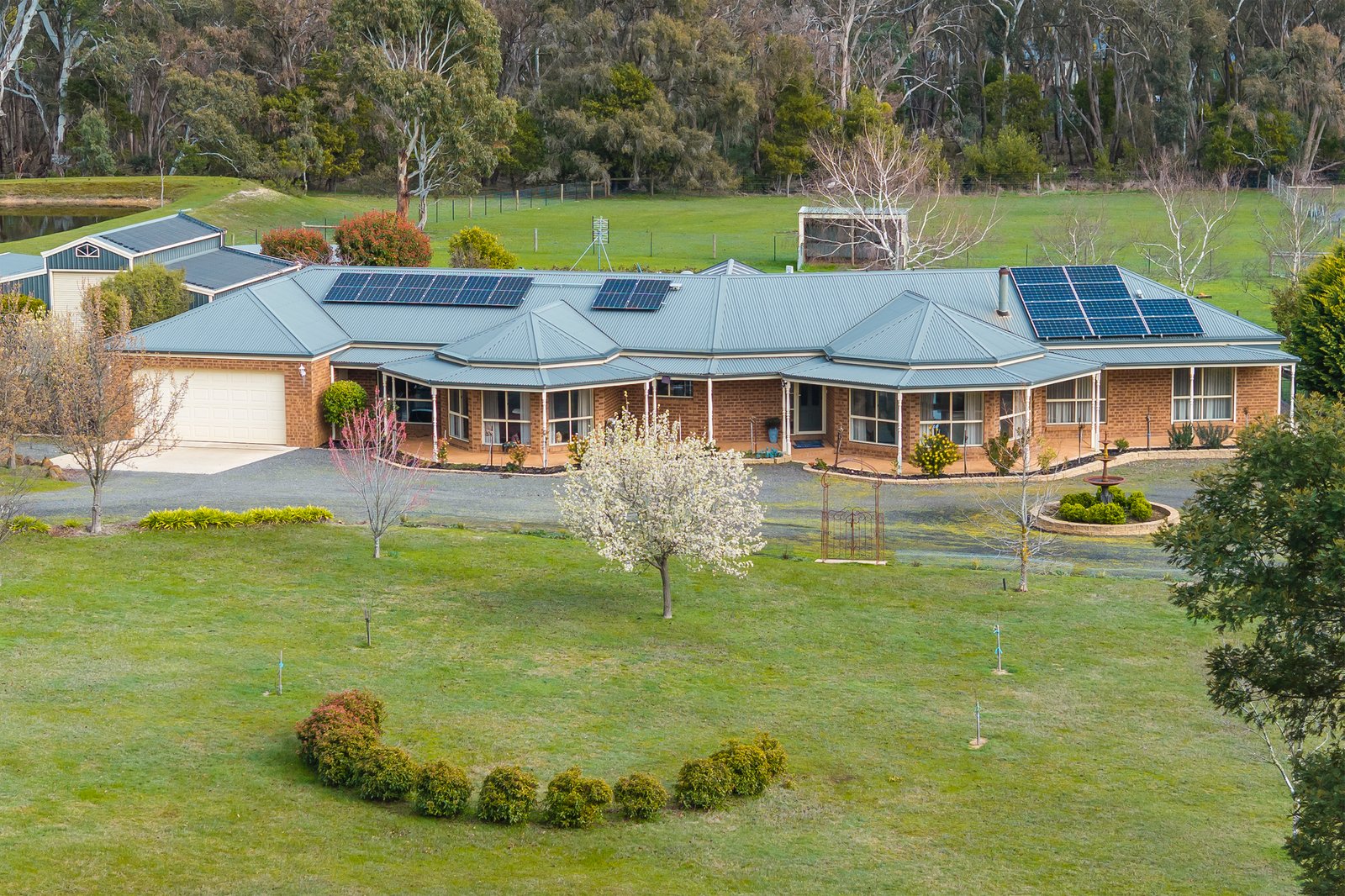 Real Estate and Property in 91 Rosa Court, Kyneton, VIC