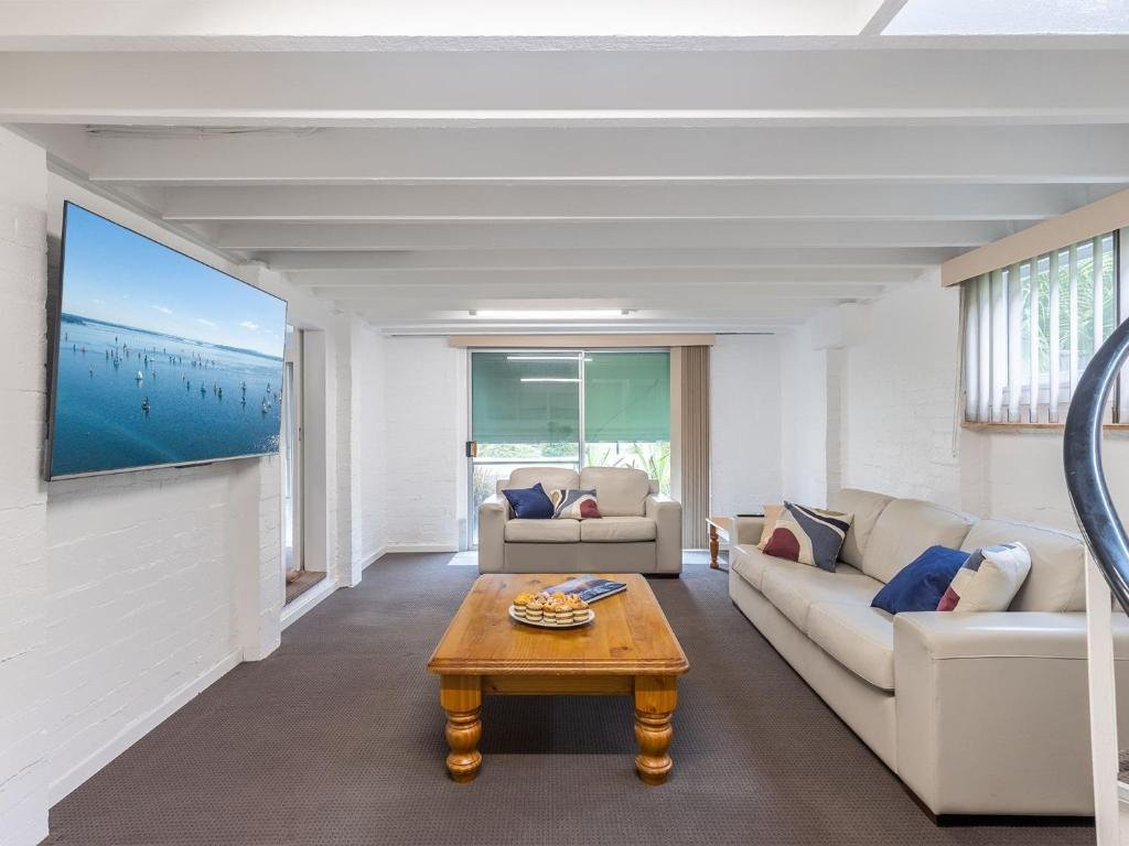 91 Sandy Point Road CORLETTE 8