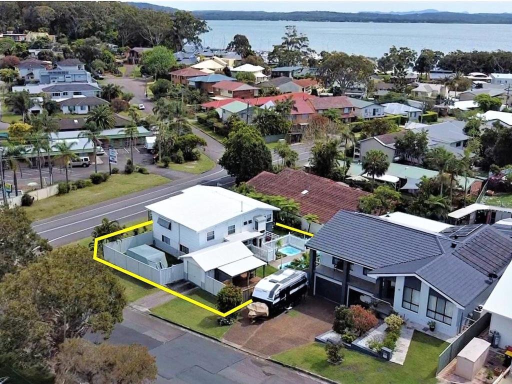 91 Sandy Point Road CORLETTE 21