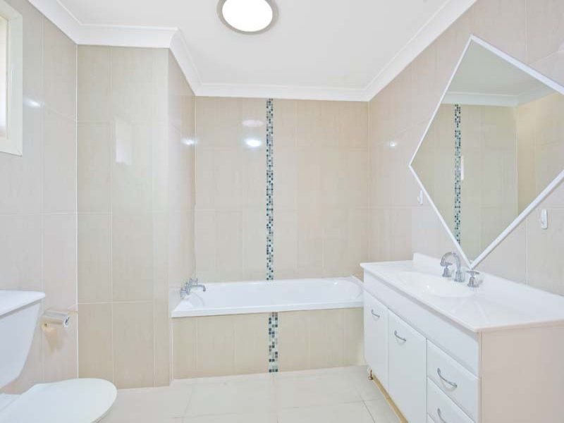 9/1 Shirley Road MIRANDA 4