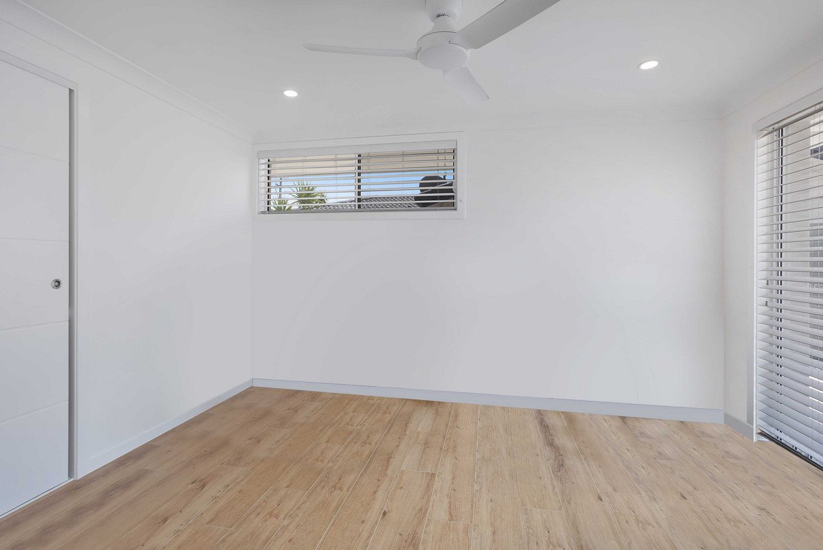 91 Vatakoula Parade Mermaid Waters 8