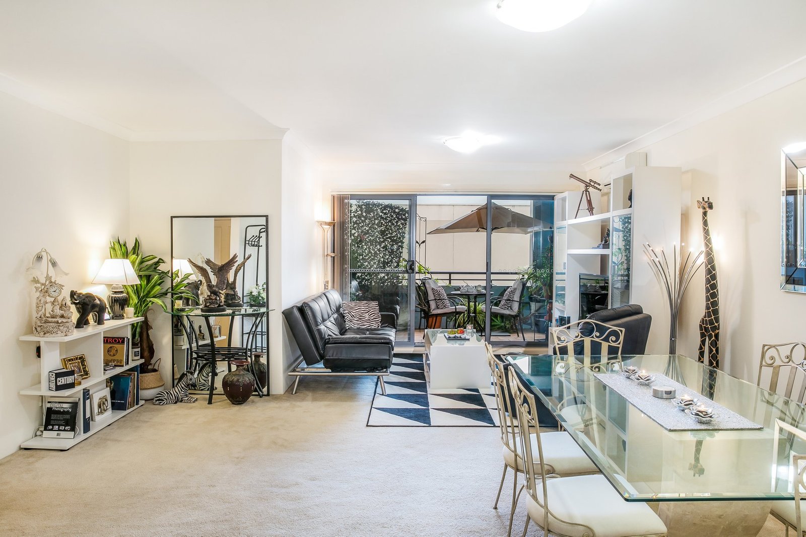 9/10-20 Mackay Street CARINGBAH 1