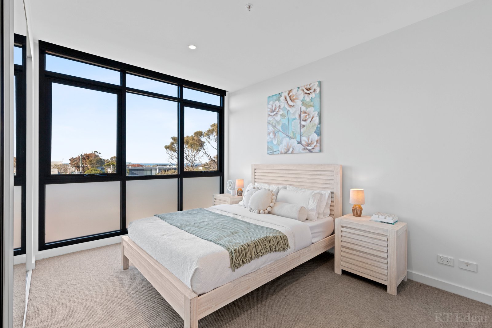 Real Estate and Property in 9/100 The Parade, Ocean Grove, VIC