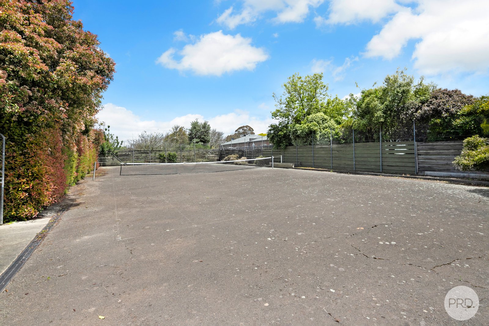 9/1010 Geelong Road CANADIAN 12