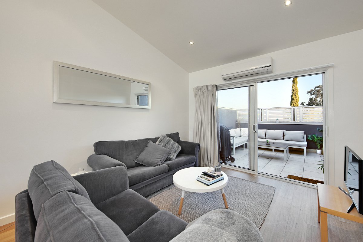 Gallery: 9/1036 North Road