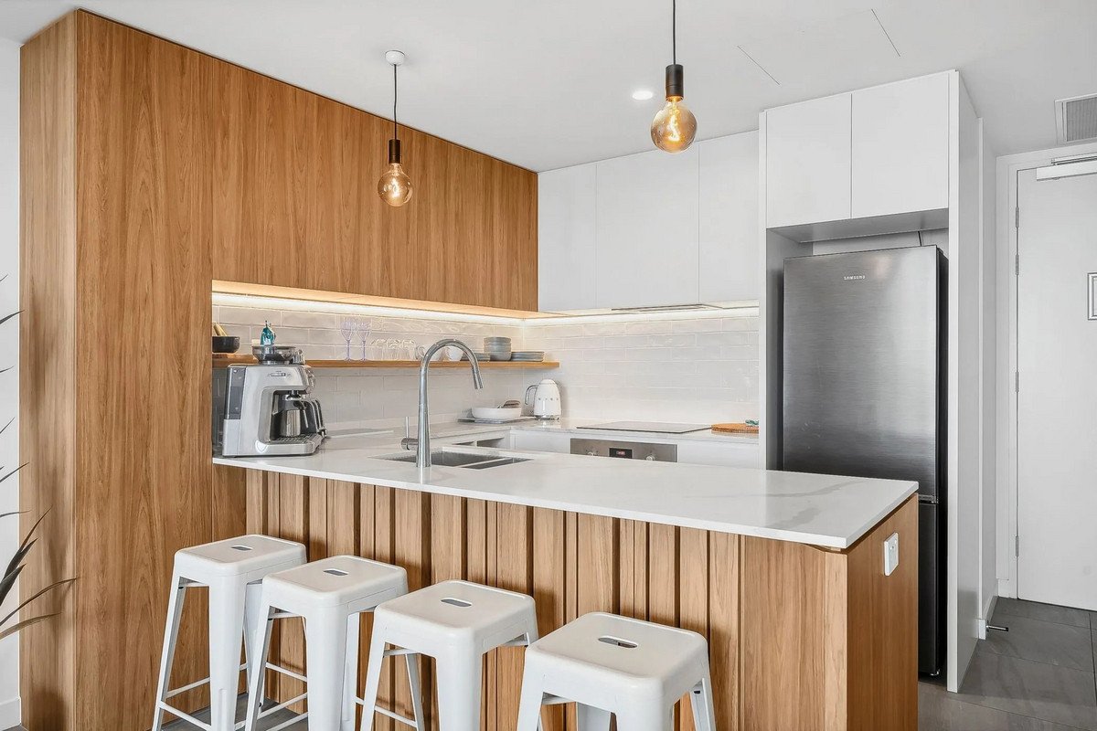 910/6 Palm Beach Avenue Palm Beach 4