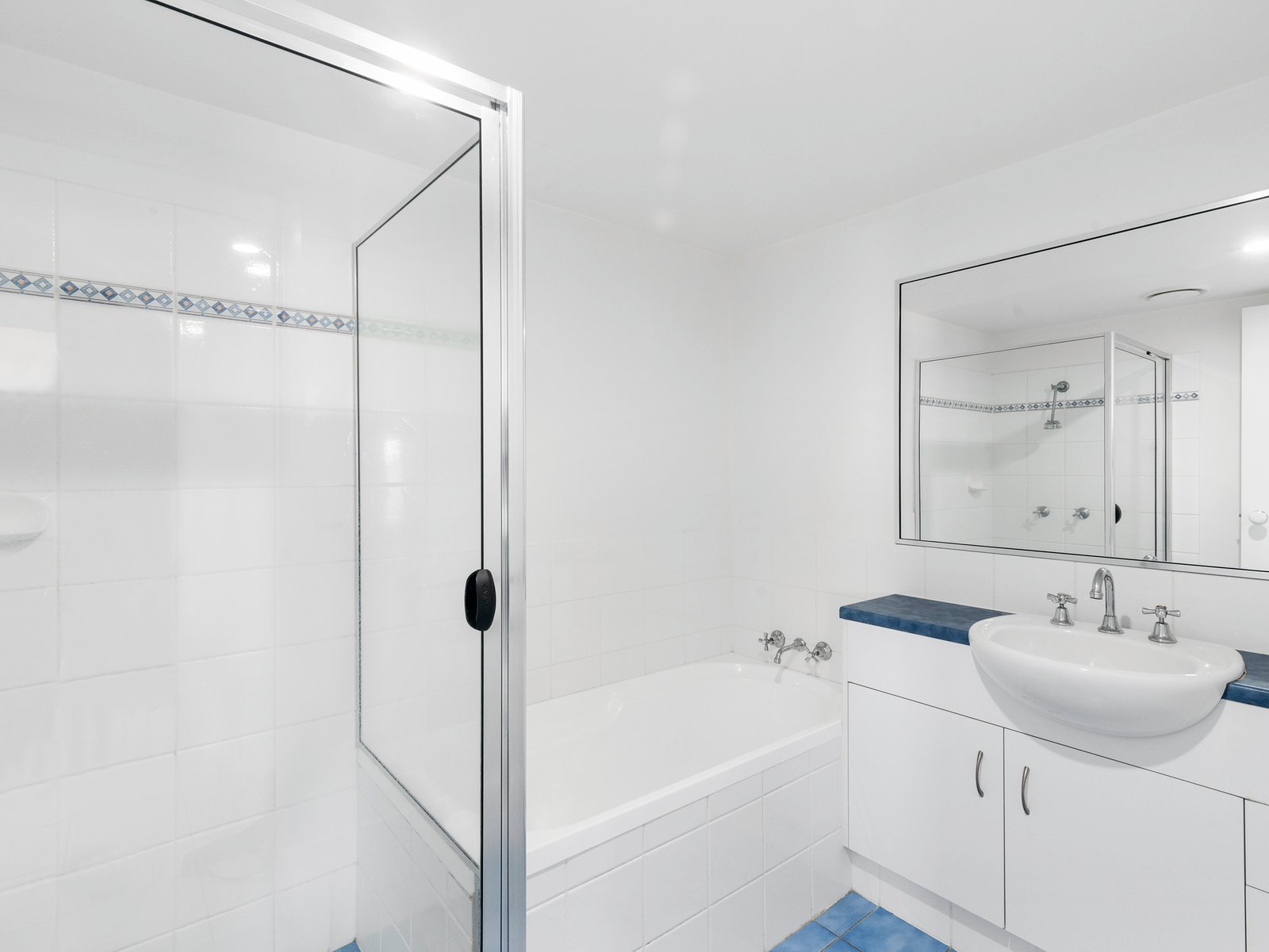 9/1066 Gold Coast Highway PALM BEACH 11