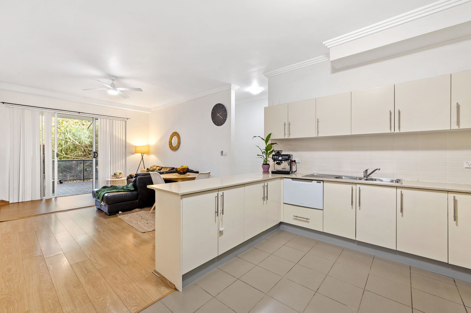 9/11-13 Oaks Avenue, Dee Why NSW 2099